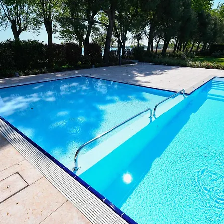 Mgh Family - Acquarius Lake Front Apartment Sirmione