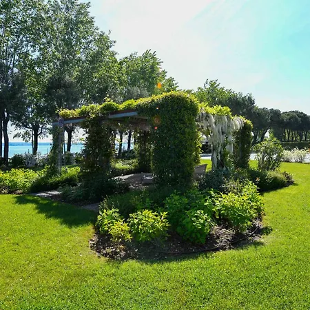 Apartment Mgh Family - Acquarius Lake Front Sirmione